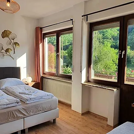 Roemerstube & Otel Bremm