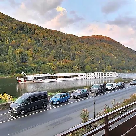 Roemerstube & Otel Bremm