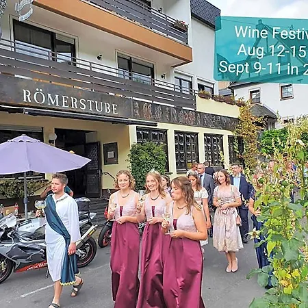 Roemerstube & Otel 3*